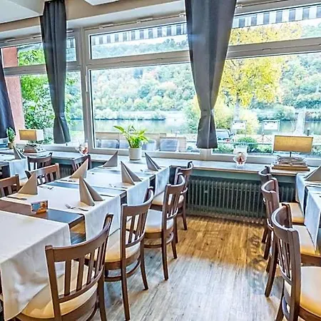 فندق Hotel-gasthof Zum Ritter Gundelsheim (Baden-Wurttemberg)